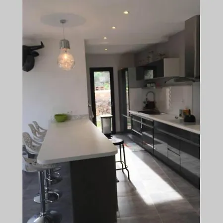 Luxe Bord De Avec Piscine Et Grand Jardin Willa Corbara