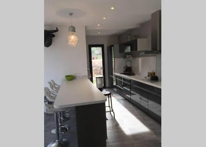 Luxe Bord De Avec Piscine Et Grand Jardin Villa Corbara